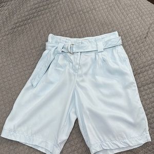 Guess pleated bermuda  shorts